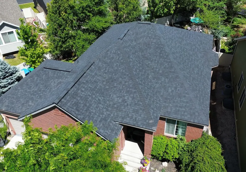 Owens Corning - Duration - Onyx Black in Western Slope